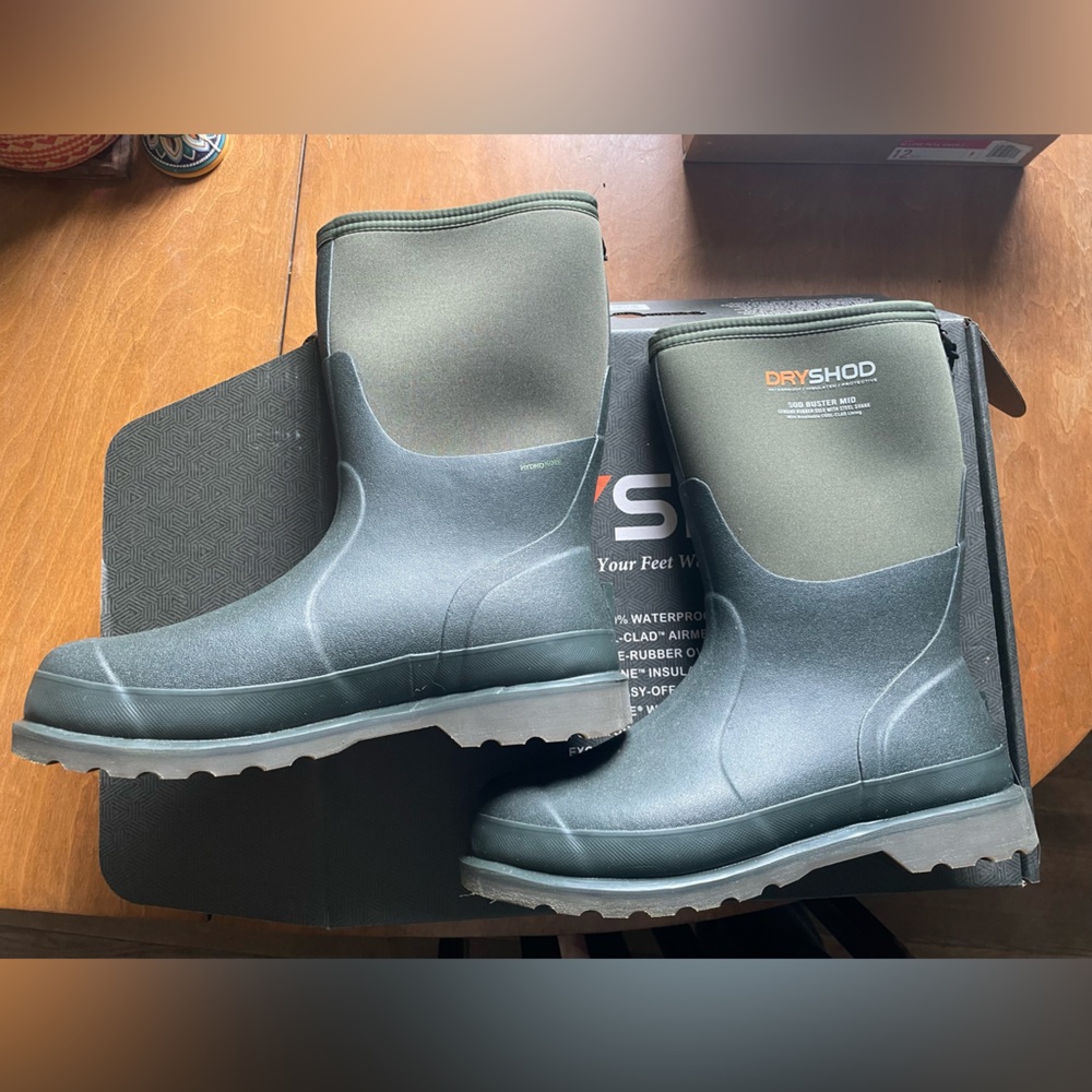Dryshod SodBuster Muck Boot NWT 11
